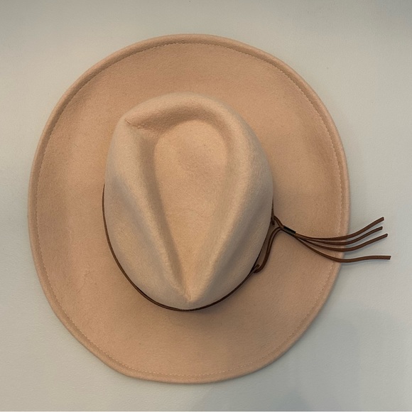 One size Altar’d state Hat - Picture 2 of 5